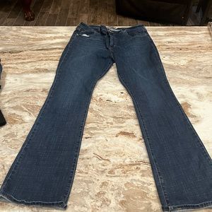 Women Levi’s 34